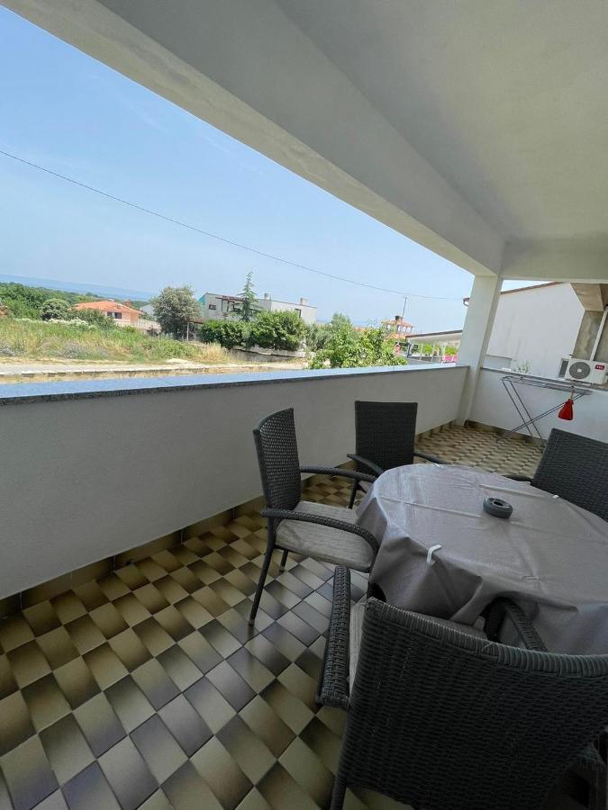 Apartman Varea Liznjan Exterior photo